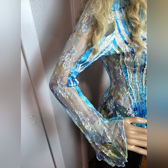 Caché Vintage Blue Abstract Floral Mesh Lace Button Up Blouse Crinkle Texture S - Picture 6 of 10